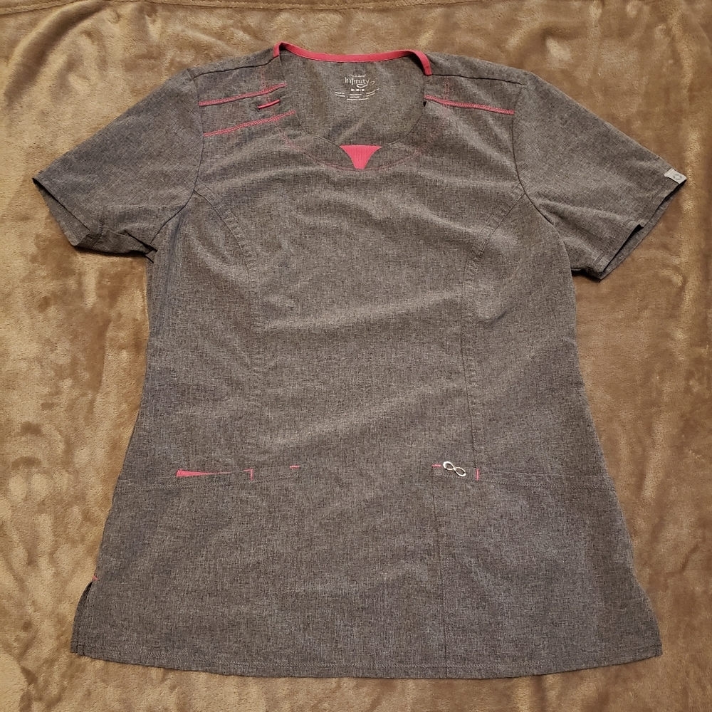 Cherokee Infinity scrub set